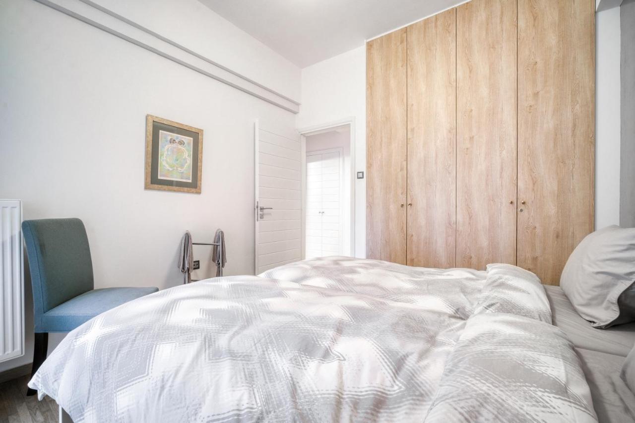 Delightful Stylish Two Bedroom Condo In Hip Area Of Central Athens Atenas Exterior foto