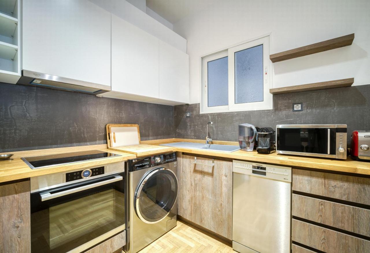 Delightful Stylish Two Bedroom Condo In Hip Area Of Central Athens Atenas Exterior foto