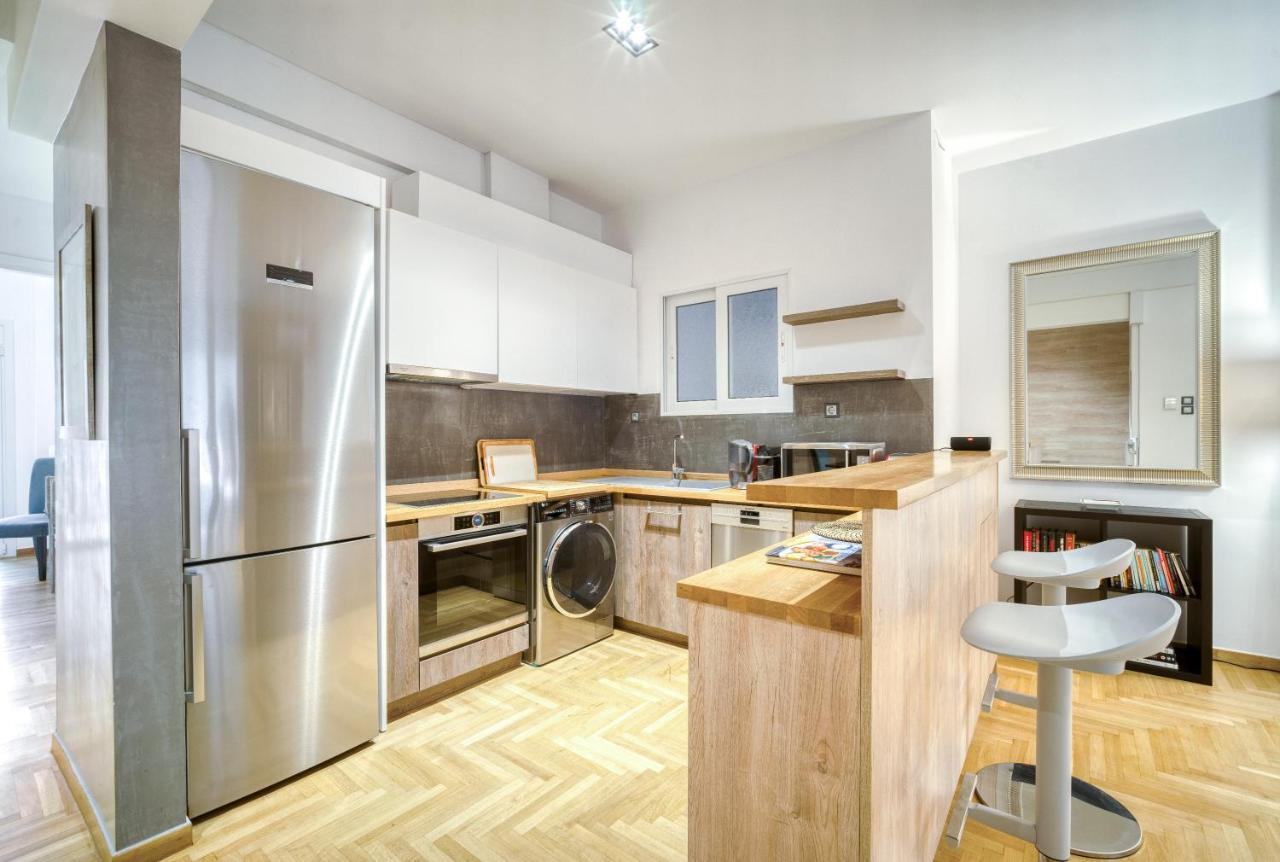 Delightful Stylish Two Bedroom Condo In Hip Area Of Central Athens Atenas Exterior foto