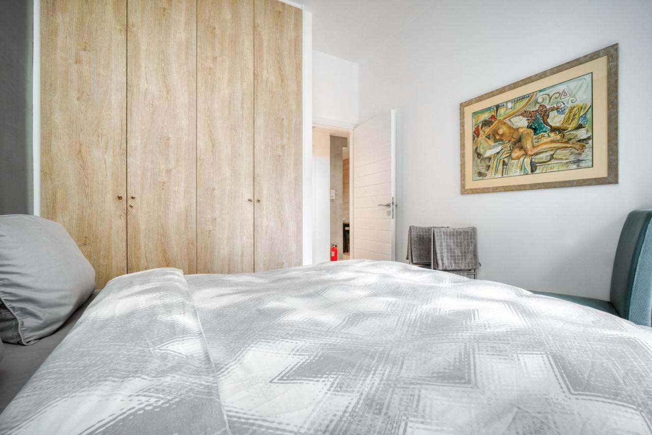 Delightful Stylish Two Bedroom Condo In Hip Area Of Central Athens Atenas Exterior foto