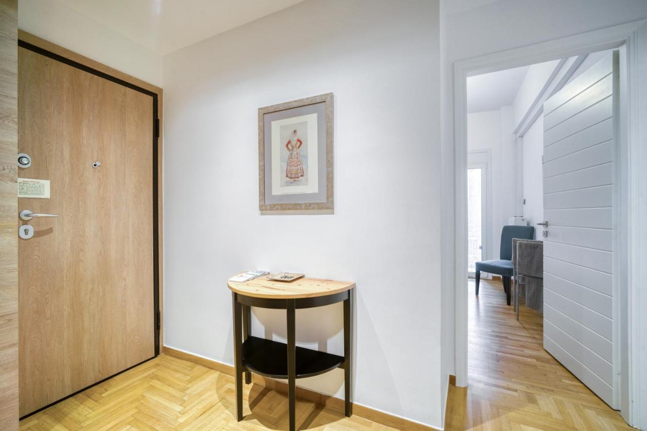 Delightful Stylish Two Bedroom Condo In Hip Area Of Central Athens Atenas Exterior foto