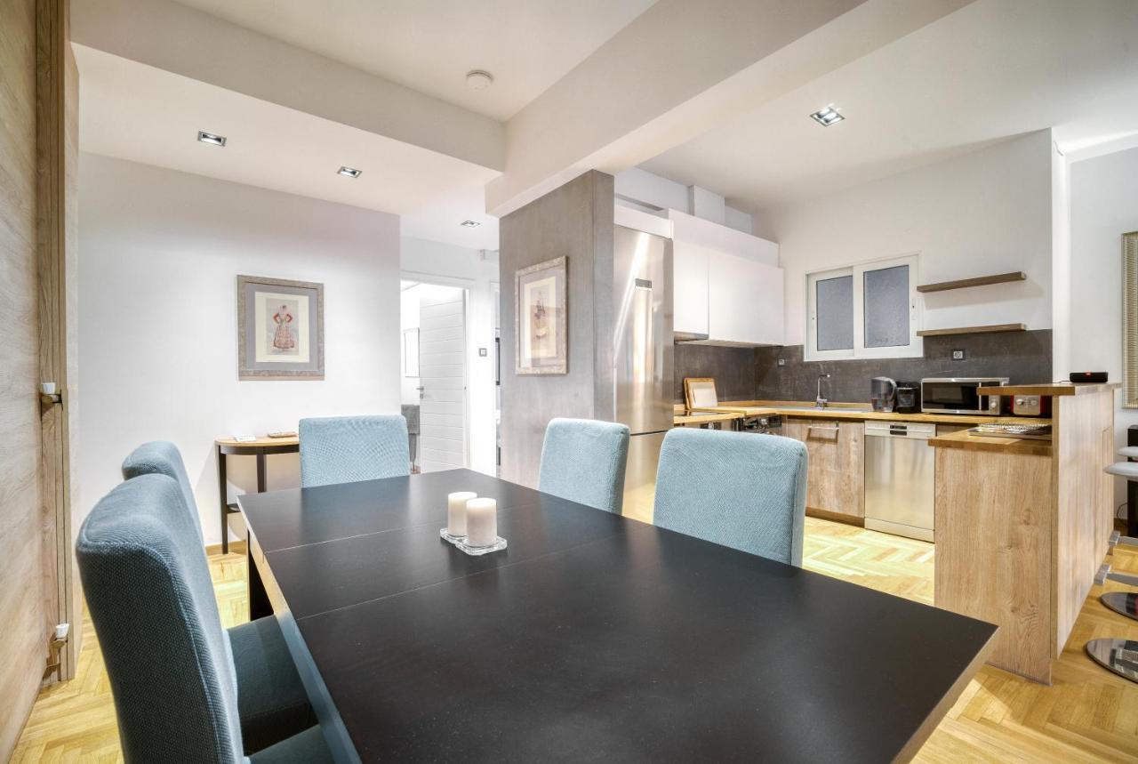 Delightful Stylish Two Bedroom Condo In Hip Area Of Central Athens Atenas Exterior foto