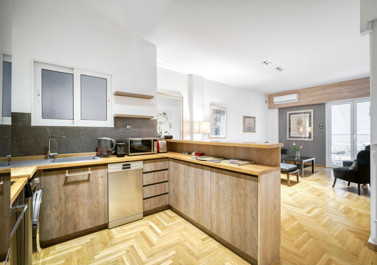 Delightful Stylish Two Bedroom Condo In Hip Area Of Central Athens Atenas Exterior foto
